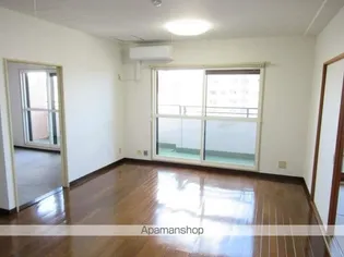 トーカンマンション本町【702号室】の居間