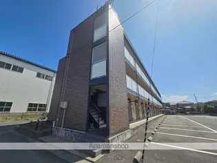 レオパレスシャン フルール【106号室】の外観