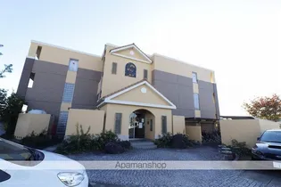 サンモールMARUHARA【1階】の外観