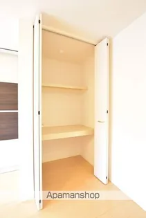 HIGH ACE 桜坂【1階】の内装