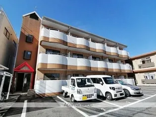 マンションイーグル【1階】の外観