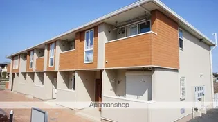 ロイ モンテーニュ【2階】の外観