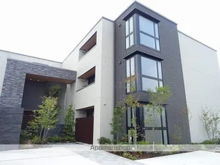 グリスィーヌ【1階】の外観