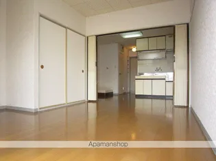 北山レジデンス【402号室】の居間