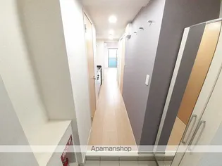 アヴェニュー・ビサイド【3階】の玄関