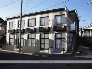 レオパレスクヴェル【2階】の外観