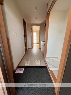 サン・ヴェルディ 東雲【2階】の玄関