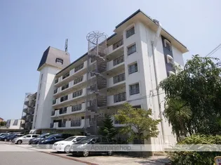 ハイツ三ツ池台【3階】の外観