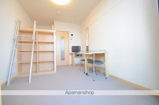 レオパレス葵【4階】の居間