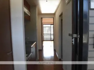 バーディーハウス【2階】の玄関