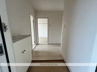 フレグランスA【203号室】の玄関