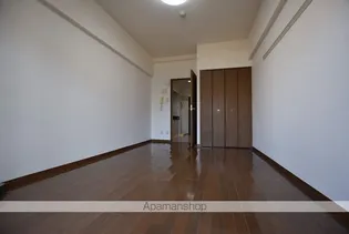 はちさんマンション【103号室】の居間