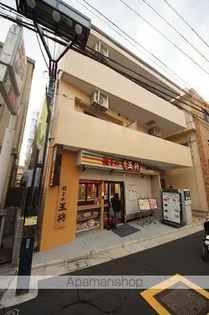 カリス初台【3階】の外観