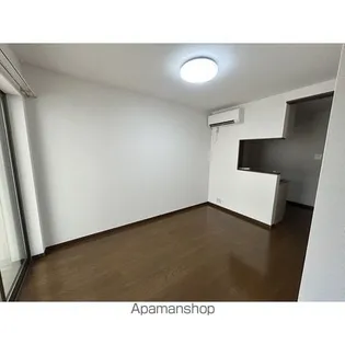 アンジュエールA【1階】の居間