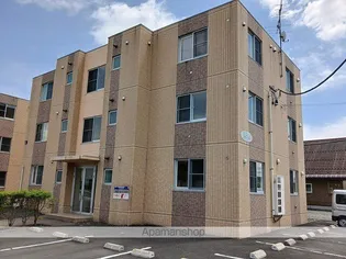 ジャパン・ビレッジウェスト【2階】の外観