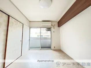 コスモリヴェール朝生田【2階】の内装