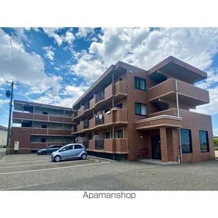 ルミエール【3階】の外観