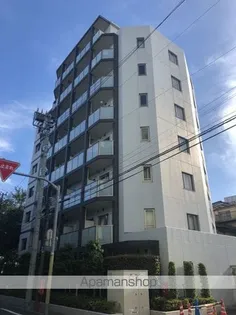 東京都中野区松が丘2丁目【マンション】の外観