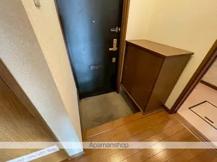 ハイツひまわり【101号室】の玄関