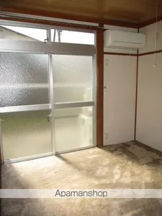 シャトルチバ【102号室】の居間