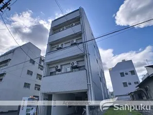渡部ビル【4階】の外観