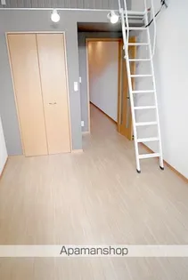 ドゥ・エスポアール【2階】の居間