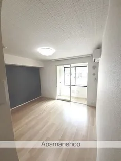 グラースⅠ【1階】の居間