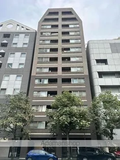 東京都新宿区大京町【マンション】の外観