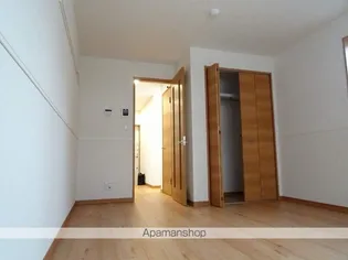 ソレイユパルク14番館【1階】の居間