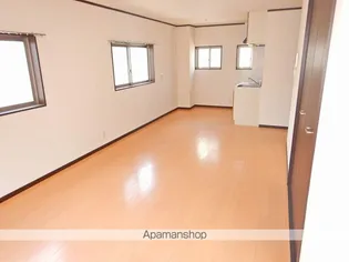 ドムドーラ【2B号室】の居間