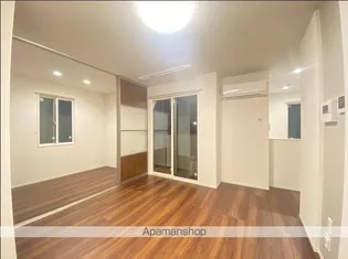 ジオ グランデ【1階】の居間