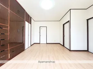 ハイツひばり【1階手前号室】の内装