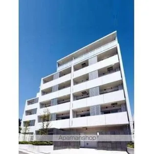 ガリシア新宿WEST【1階】の外観