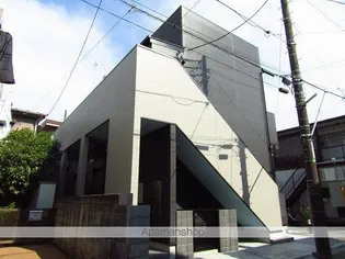 RF(アールエフ)【2階】の外観