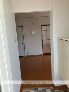 メゾン・ド・東雲【2階】の玄関