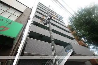 ロイヤルクイーンズパーク吹田片山町【7階】の外観