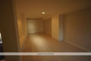 BLUE TOPAZ【2階】の内装