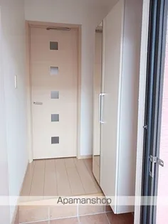 グラシュー・メゾンA【1階】の玄関