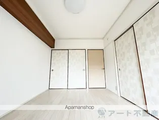 コスモリヴェール朝生田【2階】の内装