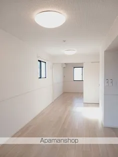 ステラートB【1階】の居間