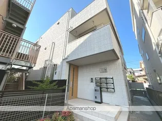 メゾンクリスタル参番館【1階】の外観