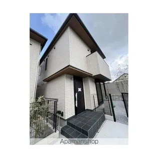 東京都新宿区市谷山伏町【一戸建】の外観