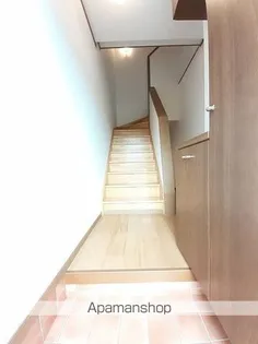 カラジューム雅A【2階】の玄関