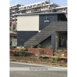 メゾン・ルミエール【2階】の外観