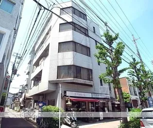 ラ ヴァリエの画像