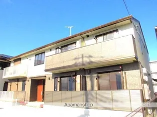 カーネリアン【2階】の外観