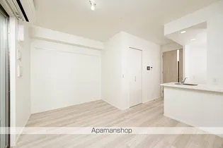 エンクレスト博多EXCEED【8階】の居間