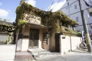 青葉ロイヤルハイツの外観