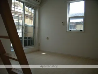 リブレア姪浜駅北【2階】の居間