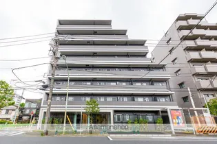 アジールコート三軒茶屋【3階】の外観